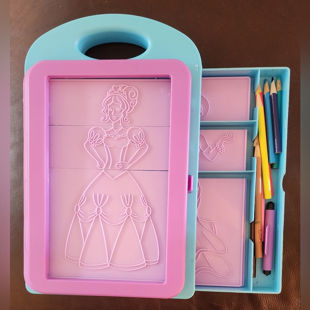 🦋 Princess Design Activity Kit - Picture 2 of 7